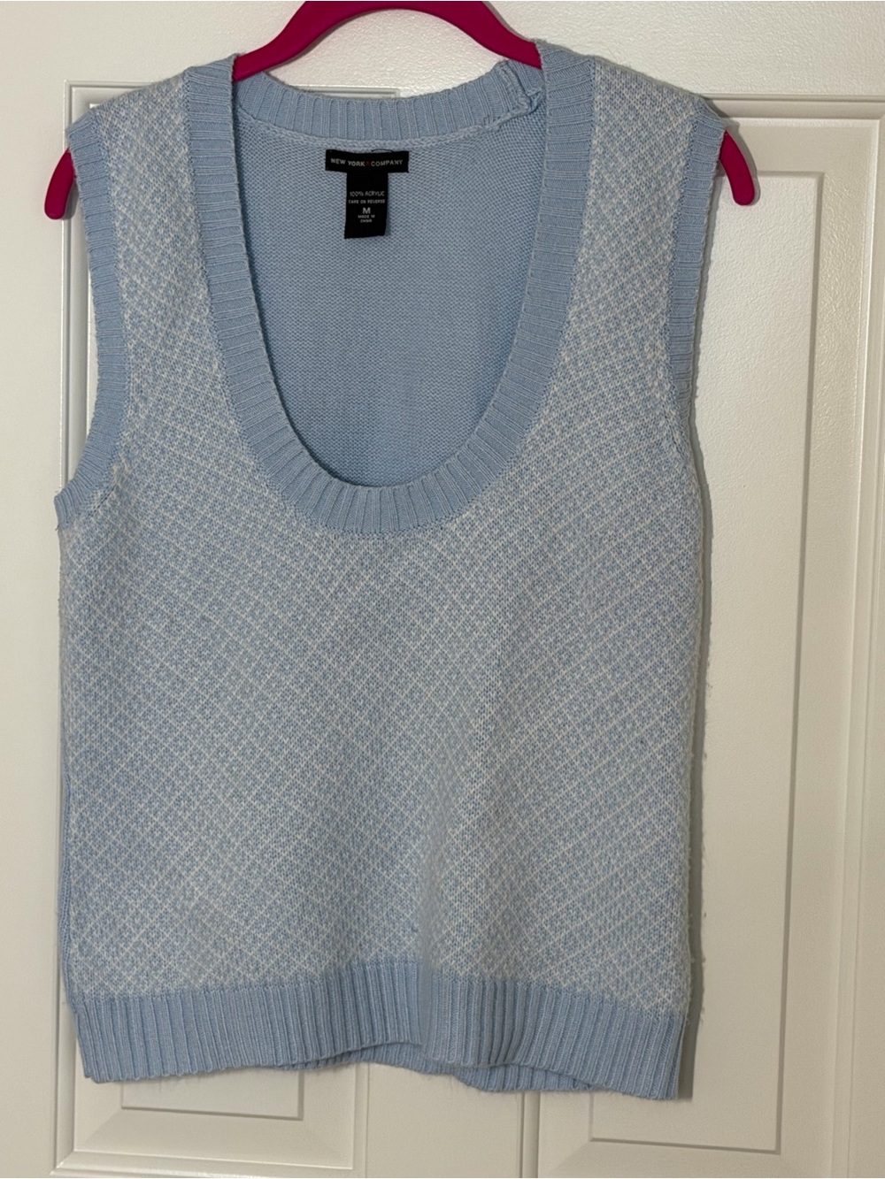 New York & Company Powder Blue Sleeveless Knit V-Neck Sweater Vest
